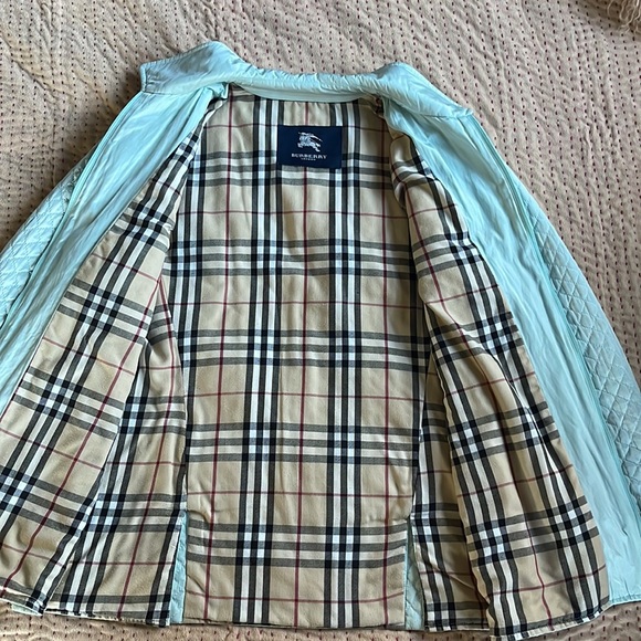 Burberry Baby Blue diamond quilted coat - Picture 2 of 11